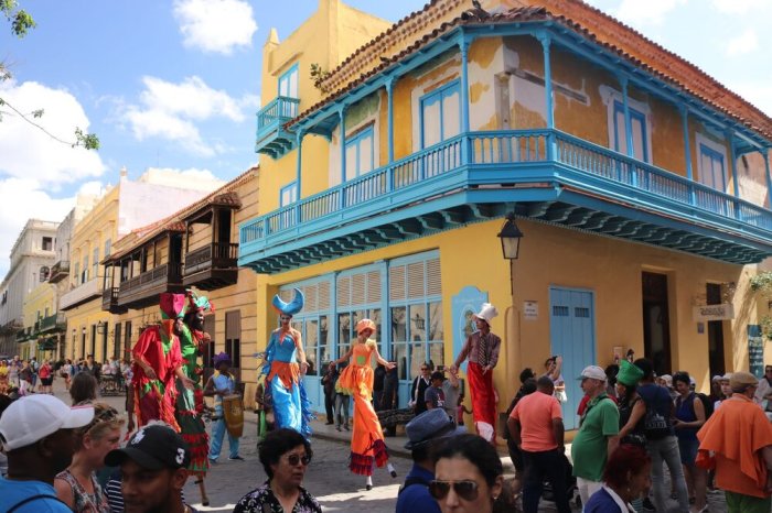 28DF41E5-1175-4FF2-95D4-383EE74C06C0